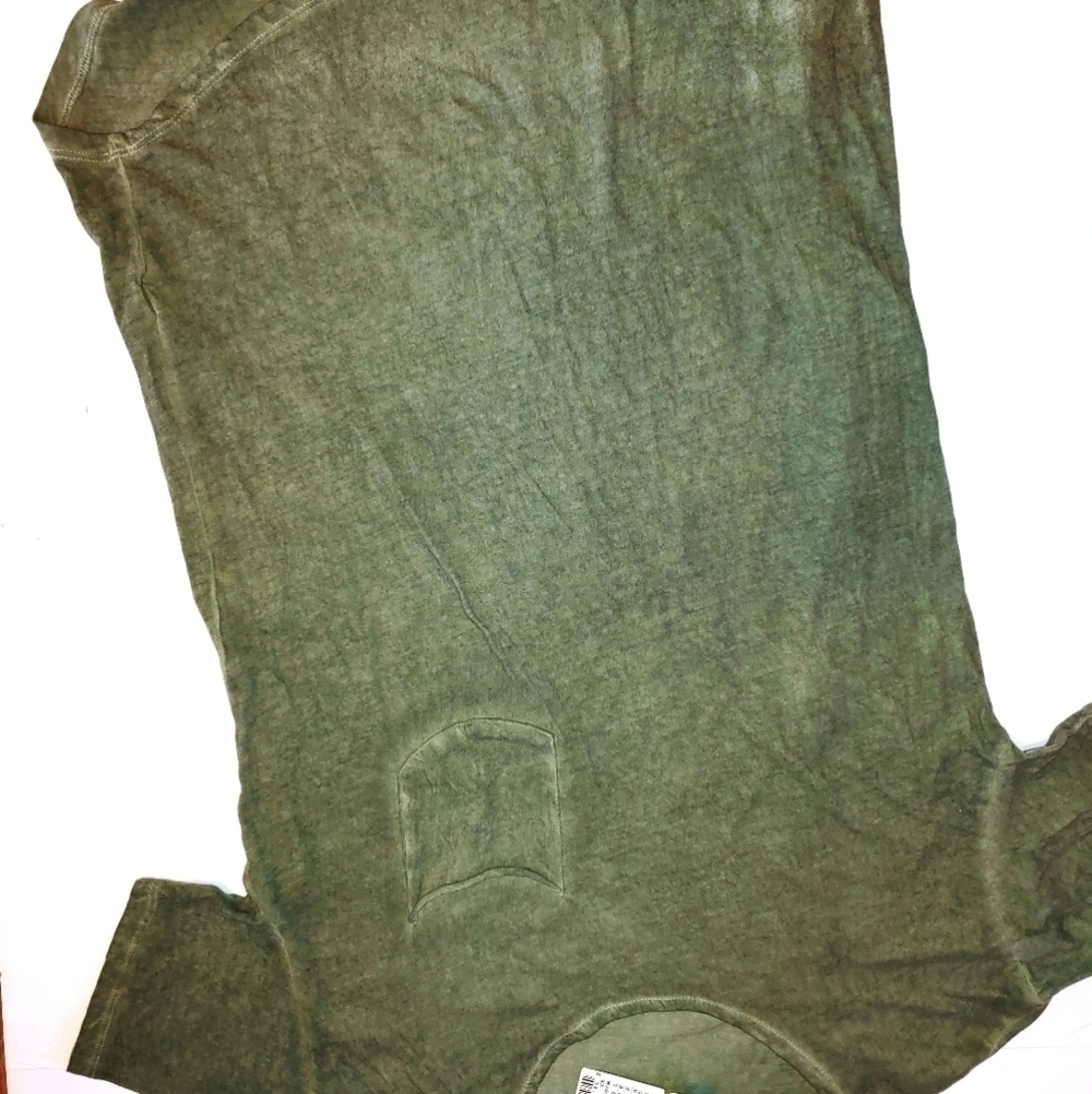 NWT Urban Outfitters T-Shirt XS